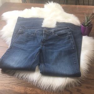 LEVI's SLENDER BOOT CUT 526 JEANS-SZ 10-LIKE NEW!